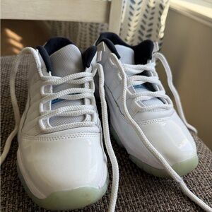 Air Jordan 11 Low Legend Blue (Columbia) Youth 5